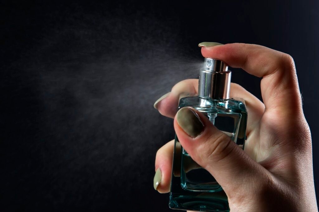 eau de toilette, perfume, spray